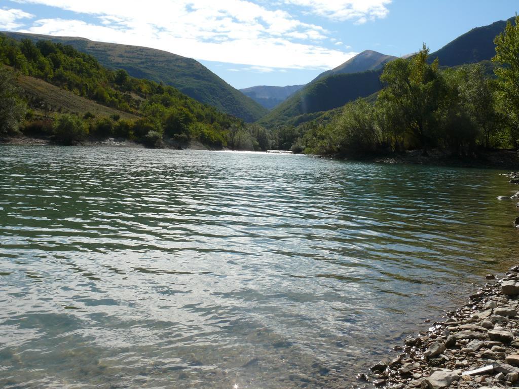 Due Torri Hotel San Severino Marche Buitenkant foto