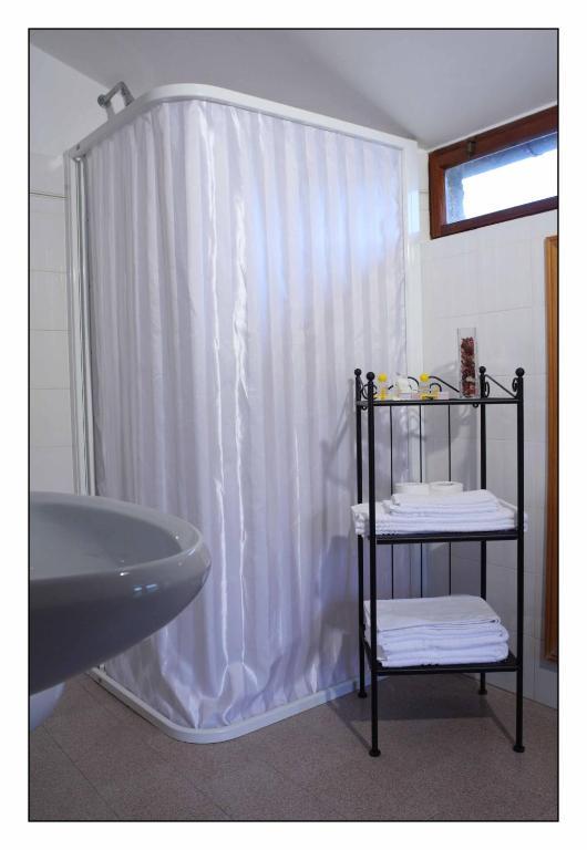 Due Torri Hotel San Severino Marche Kamer foto