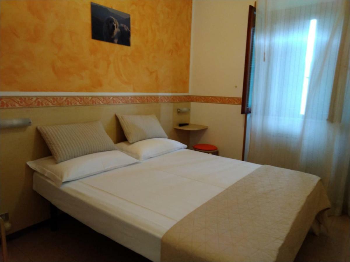 Due Torri Hotel San Severino Marche Buitenkant foto