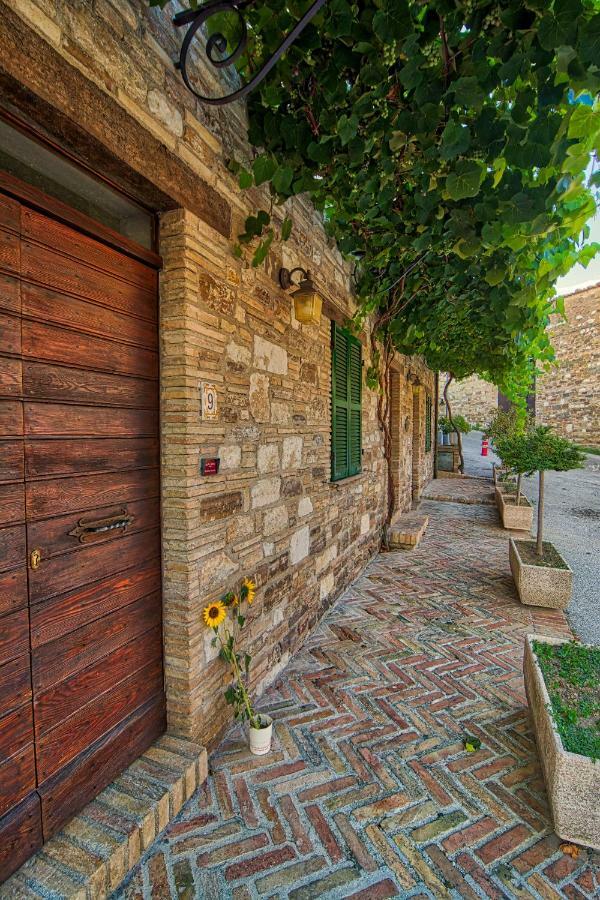Due Torri Hotel San Severino Marche Buitenkant foto