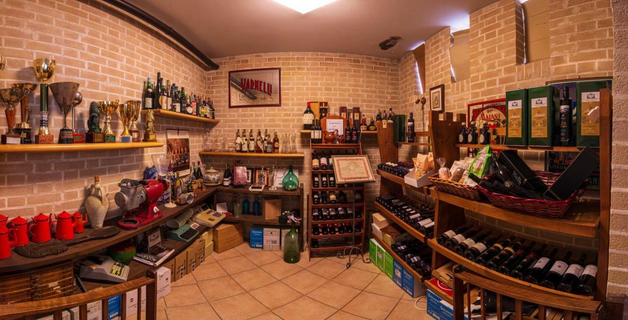 Due Torri Hotel San Severino Marche Buitenkant foto
