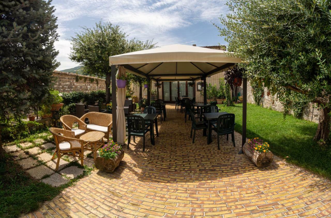 Due Torri Hotel San Severino Marche Buitenkant foto